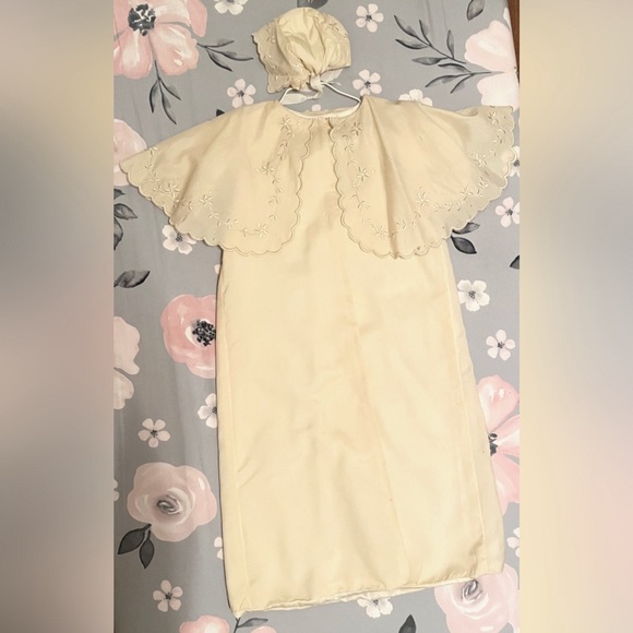 Matching Victorian Christening Baptism Gown Bonnet Unisex Ivory White Silk - Picture 3 of 5
